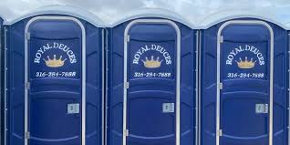 Best Deluxe Portable Toilet Rental  in Britton, SD